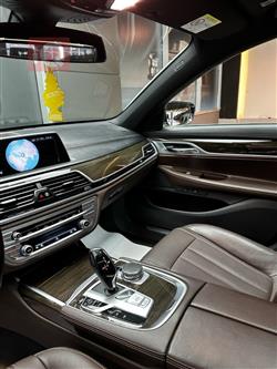 بي ام دبليو الفئة 7